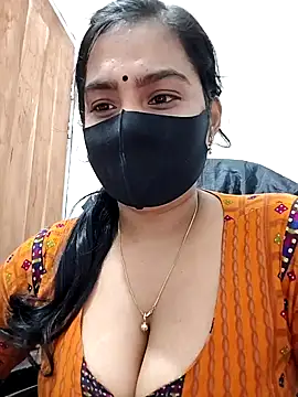 Snapshot of Ritusri_Dotta chatting on 01/11/25, 06:01 Ritusri Dotta online show from 01/11/25, 06:01