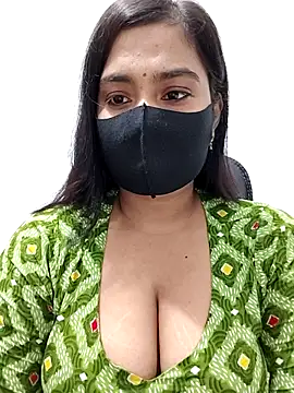 Snapshot of Ritusri_Dotta chatting on 09/20/25, 05:03 Ritusri Dotta online show from 09/20/25, 05:03