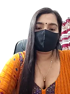 Snapshot of Ritusri_Dotta chatting on 10/11/25, 05:33 Ritusri Dotta online show from 10/11/25, 05:33