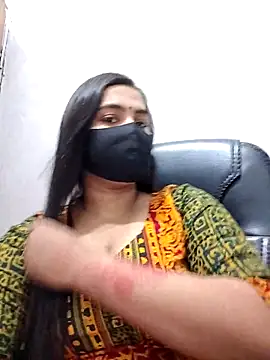 Snapshot of Ritusri_Dotta chatting on 10/13/25, 04:07 Ritusri Dotta online show from 10/13/25, 04:07