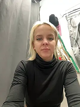 LikaCat online show from 01/08/25, 07:24