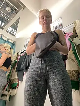 LikaCat online show from 01/21/25, 07:15