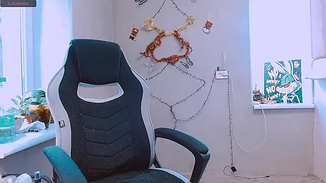 RosaJil online show from 12/15/25, 12:20