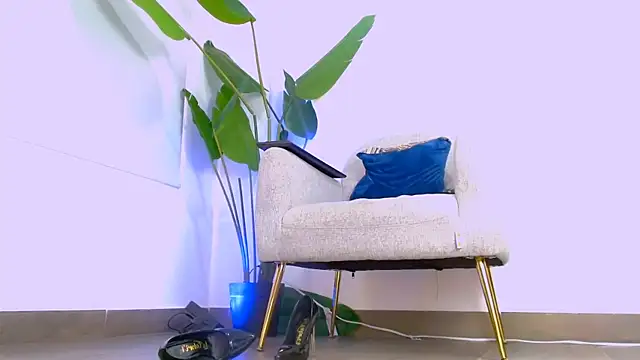 Sara ow online show from 04/16/26, 07:47