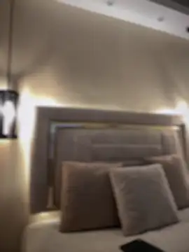 MarianaBenz online show from 09/17/25, 10:22