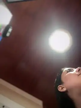 MarianaBenz online show from 11/07/25, 09:26