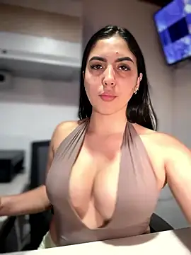 MarianaBenz online show from 01/16/26, 11:31