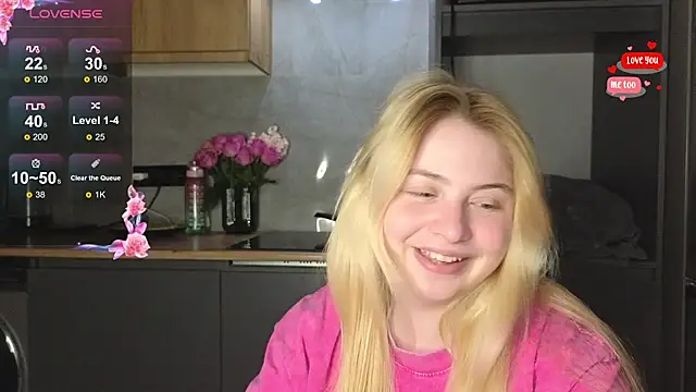 shy blondiee online show from 02/18/26, 09:22