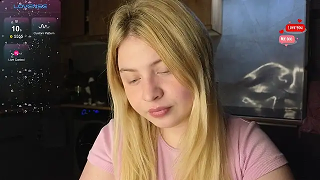 shy blondiee online show from 04/30/26, 09:30