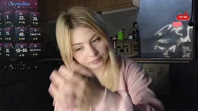 shy blondiee online show from 05/18/26, 09:31