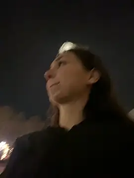 QuitieLia online show from 01/06/25, 03:08