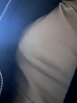 QuitieLia online show from 09/27/25, 09:25