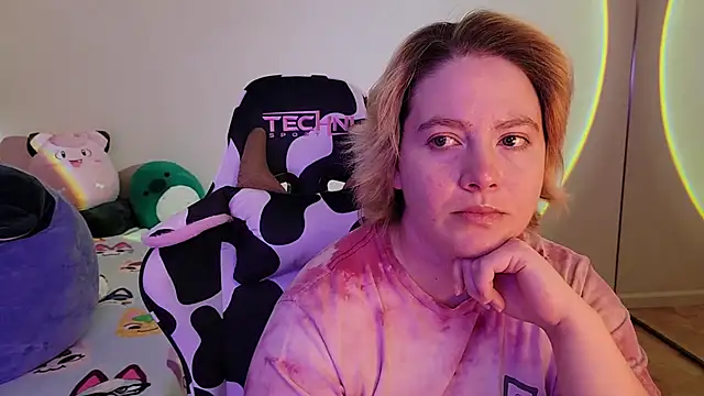 InternetFairy XO online show from 12/13/24, 07:53