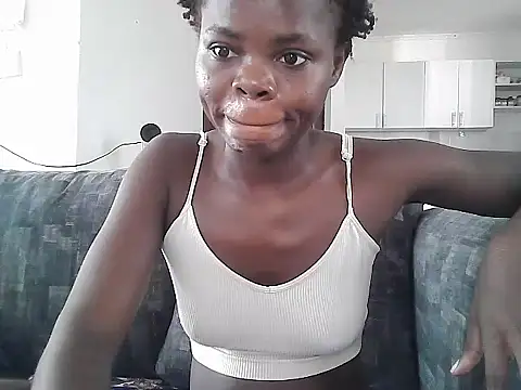 petiteebony 81 online show from 01/14/26, 07:03