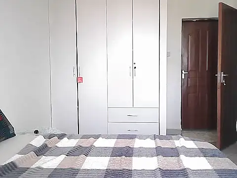 petiteebony 81 online show from 02/14/26, 11:18