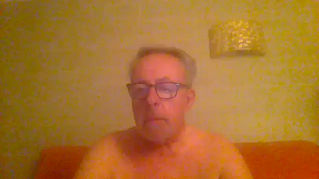 tuggy59 online show from 05/21/26, 04:08