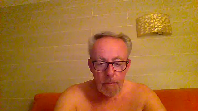 tuggy59 online show from 05/23/26, 04:39
