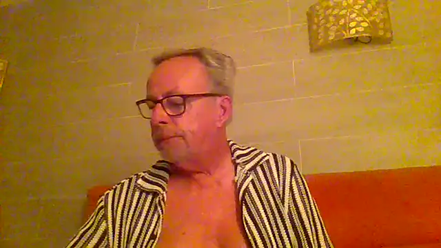 tuggy59 online show from 07/09/26, 04:05