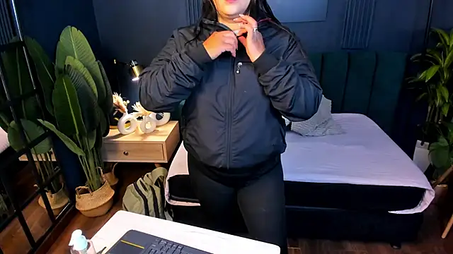 taylor bennet online show from 02/10/25, 12:08