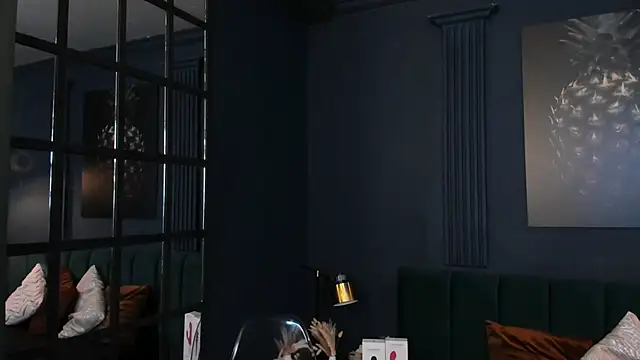 taylor bennet online show from 03/11/25, 12:17