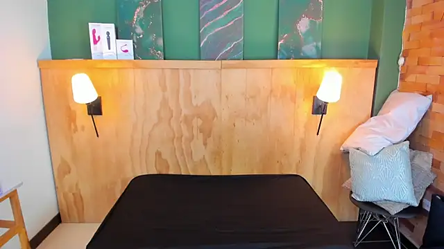 taylor bennet online show from 03/18/25, 12:14