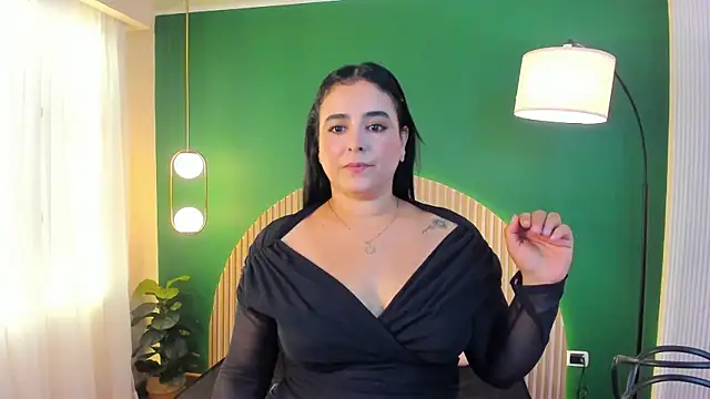 taylor bennet online show from 11/11/25, 06:30