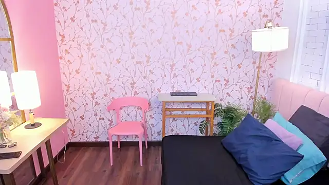 taylor bennet online show from 04/12/26, 11:59