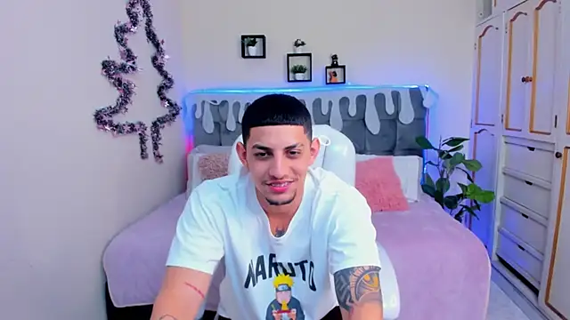 Alex cute77 online show from 12/06/24, 03:22