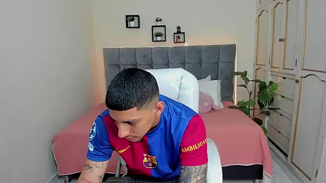 Alex cute77 online show from 01/13/25, 12:24