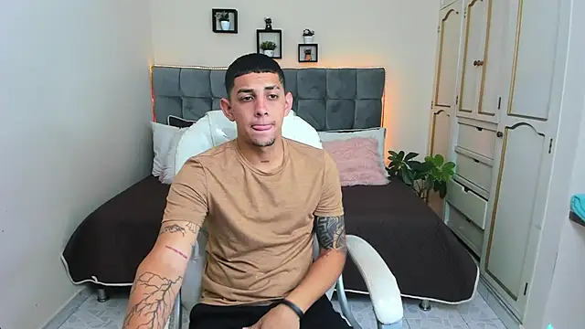 Alex cute77 online show from 01/28/25, 12:22