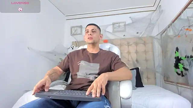 Alex cute77 online show from 10/15/25, 10:48