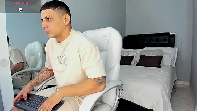 Alex cute77 online show from 01/09/26, 12:41