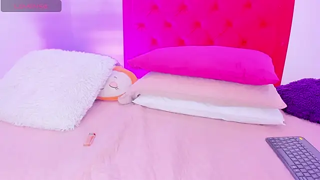 Sofia Girl  online show from 12/06/24, 07:21