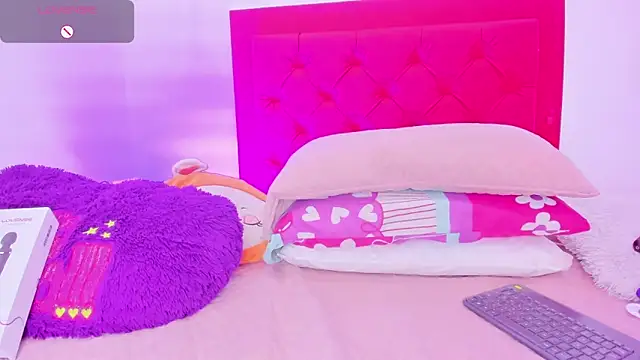 Sofia Girl  online show from 12/12/24, 06:47