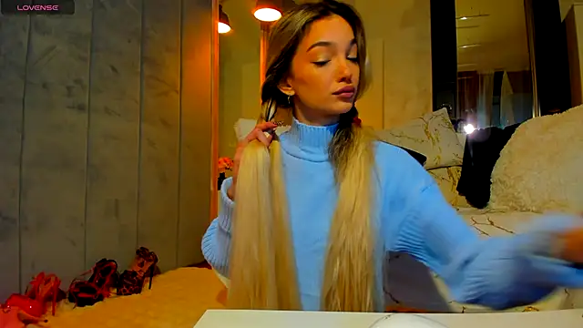 Sassy Teen online show from 11/29/25, 08:28