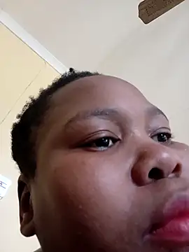 Snapshot of Real1SweetQueen chatting on 02/14/25, 06:34 Real1SweetQueen online show from 02/14/25, 06:34