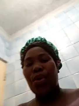 Snapshot of Real1SweetQueen chatting on 02/22/25, 07:58 Real1SweetQueen online show from 02/22/25, 07:58