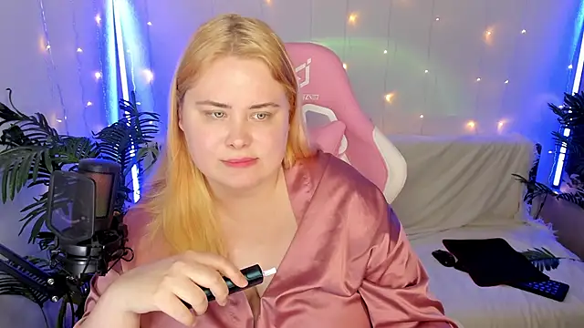 Akemi BBW online show from 01/20/25, 08:50