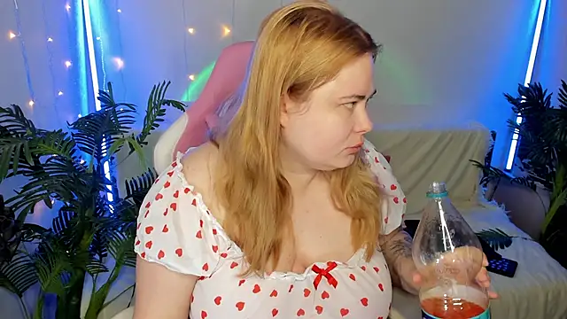 Akemi BBW online show from 01/25/25, 05:51