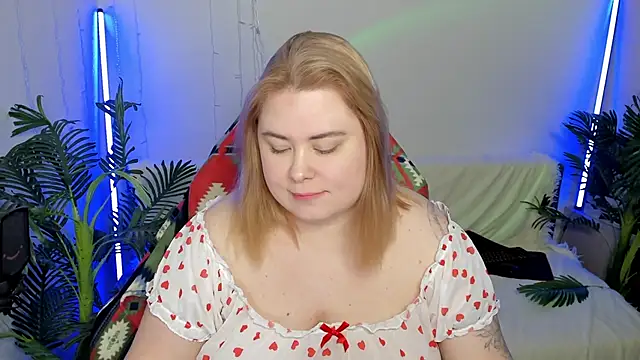 Akemi BBW online show from 02/13/25, 08:55