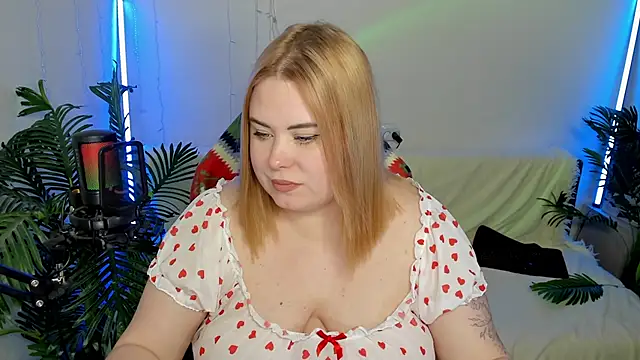 Akemi BBW online show from 02/14/25, 06:29