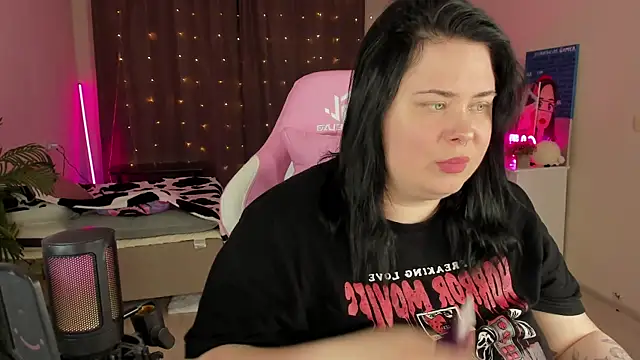 Akemi BBW online show from 09/21/25, 04:19