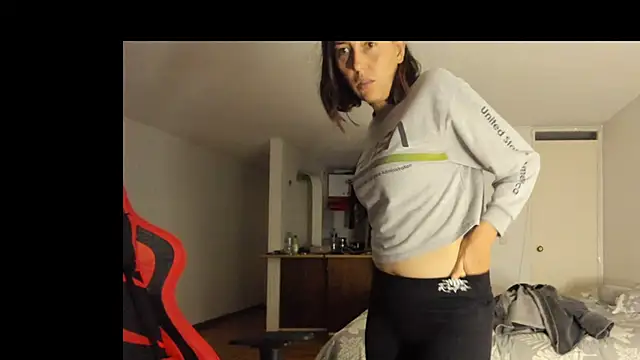 zoe jeane beker online show from 02/09/25, 11:46