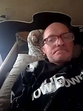 oksana722 online show from 10/11/25, 09:52