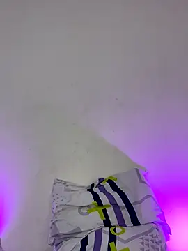 Snapshot of Anette_ chatting on 10/28/25, 08:00 Anette online show from 10/28/25, 08:00