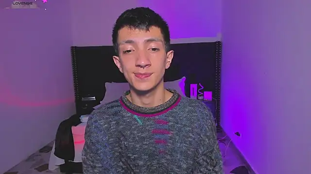 DereckCooperr online show from 01/05/25, 01:13