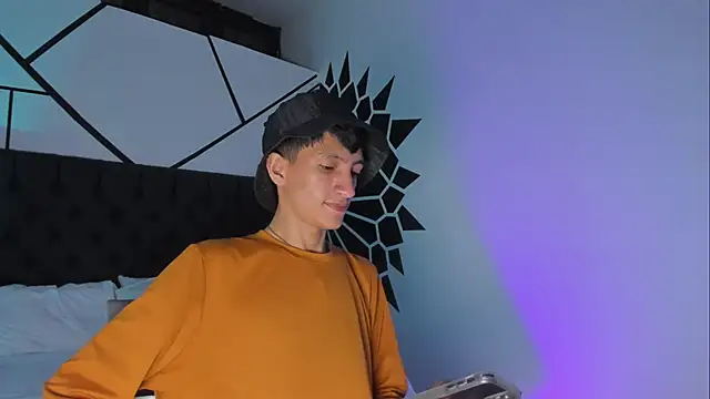 DereckCooperr online show from 03/19/25, 03:20