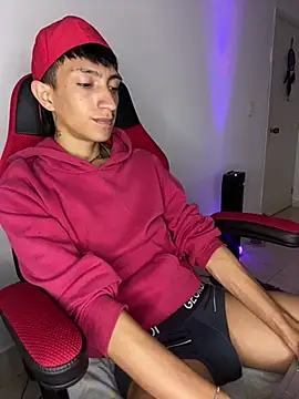 Snapshot of DereckCooperr chatting on 02/03/26, 06:22 DereckCooperr online show from 02/03/26, 06:22