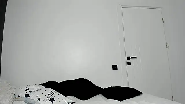 PortraitMarie online show from 02/16/25, 03:27