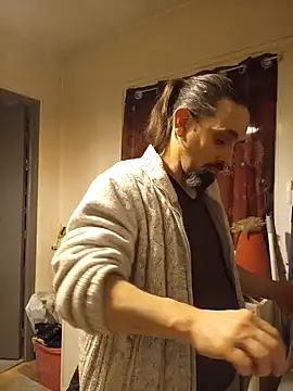 Snapshot of teekoine1 chatting on 01/09/25, 01:18 teekoine1 online show from 01/09/25, 01:18